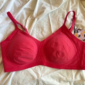 Honeylove Silhouette wireless bra in red size XL NWT